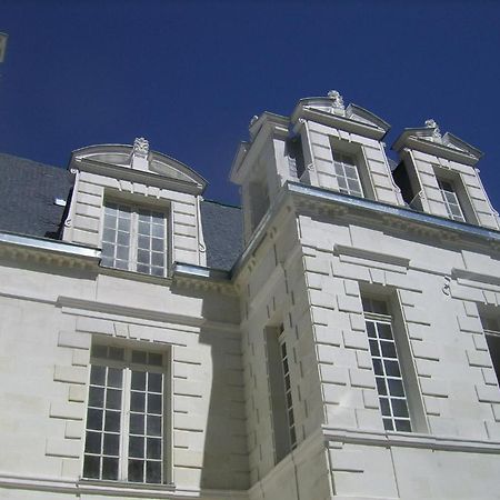 Les Fleurons B&B Amboise Exterior photo